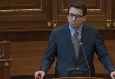 Murati akuzon partitë se janë “barrikaduar kundër Albin Kurtit”