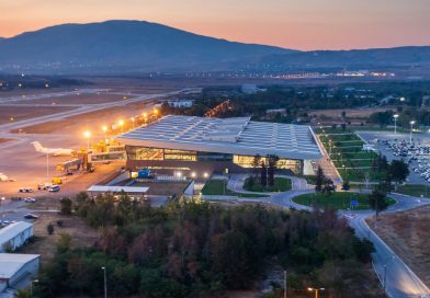 Sonte mbërrijnë të evakuuarit nga Emiratet e Bashkuara Arabe në Aeroportin e Shkupit!