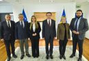Kurti takohet me përfaqësuesit shqiptarë e boshnjakë nga Serbia, kërkohet reciprocitet i të drejtave