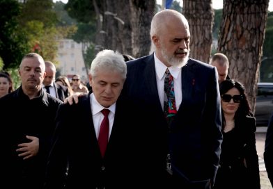 Ali Ahmeti kundër protestave në Shqipëri: Armiqtë e kombit po krijojnë pasiguri