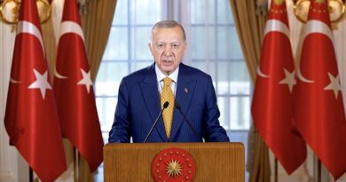 Erdoğan: Ndjekim me vëmendje politikat hipokrite të liderëve perëndimorë lidhur me masakrat në Gaza