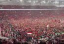 Festime të çmendura nga stadiumi i Leverkusenit, tifozët pushtojnë fushën (Video)