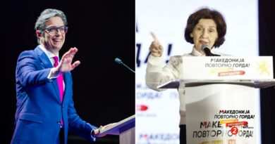 Stevo Pendarovski e pranon humbjen në zgjedhjet presidenciale, e uron Gordana Silanovska Davkovën