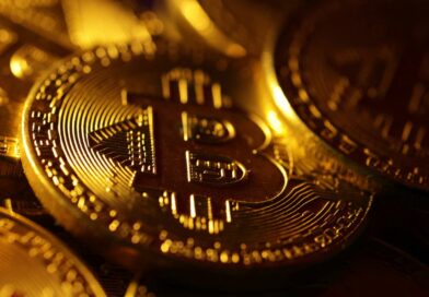 Bitcoin bie nën 60 mijë dollarë mes presionit në tregjet globale