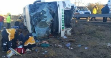 Përmbyset autobusi në Turqi! Gjashtë të vdekur dhe 25 të plagosur