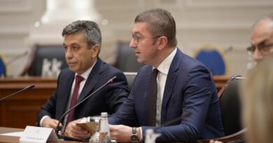 Mickoski: Dita e Alfabetit Shqip është një kujtesë sesi shkrim-leximi dhe arsimi mund të jenë ura lidhëse mes njerëzve