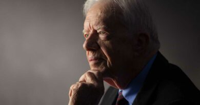 Vdes në moshën 100 vjeçare ish-presidenti amerikan, Jimmy Carter