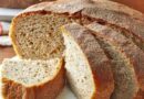 Pesë arsyet pse duhet të hani bukë të thekur