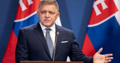 Kryeministri i Sllovakisë, Robert Fico fton Zelenskyn për bisedime për transitin e gazit