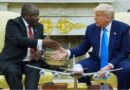 Trump sulmon presidentin e Afrikës së Jugut në Zyrën Ovale për “gjenocidin ndaj të bardhëve”! Ramaphosa i përgjigjet: Më vjen keq, nuk kam një avion për t’ju dhënë (VIDEO)