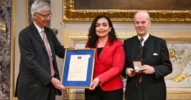 Ceremonia në Vjenë/ Presidentja Osmani nderohet me Çmimin e Evropës