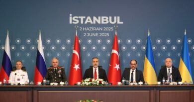 Bisedimet mes Rusisë dhe Ukrainës në Stamboll, arrihet një marrëveshje