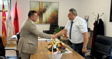 Rektori i UNT-së, Prof. Dr. Bekim Fetaji, mirëpriti në takim zyrtar Rektorin e UT-së, Prof. Dr. Jusuf Zejneli