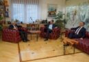 Gazetari nga Kosova Fitim Çeku dhe miku i Grenellit: Do të shkarkohet e gjithë administrata e ambasadës në Maqedoni pasi futën në listë të zezë Artan Grubin?