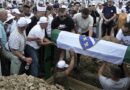 Mbahet ceremonia e varrimit për shtatë viktimat e gjenocidit të Srebrenicës