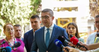 Mickoski: Pagat janë rritur me mbi 11%, vazhdojmë të punojmë për të ardhura më të larta derisa opozita përhap të pavërteta dhe dezinformata