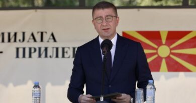 Mickoski: Maqedonia po forcon kapacitetin e saj mbrojtës – sisteme dhe pajisje artilerie të blera në përputhje me standardet e NATO-s