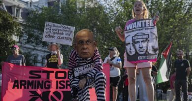 Protestë para Shtëpisë së Bardhë kundër kryeministrit izraelit Netanyahu