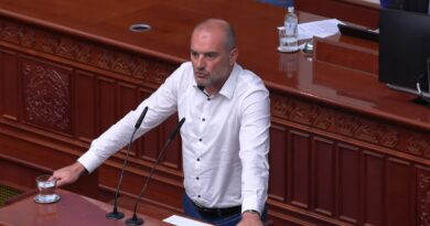 Snopçe: Unë kam ngritur disa herë çështjen e shkollave fetare, ishte Jeton Shaqiri që solli një ligj për këto shkolla