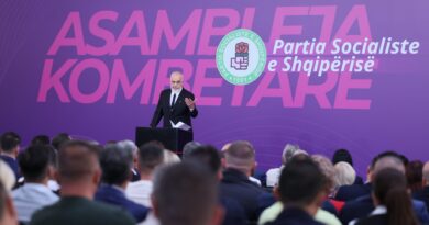 Shqipëria emëron ministren e parë në botë të krijuar nga inteligjenca artificiale