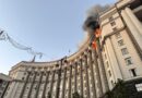 Rusia godet ndërtesën e Qeverisë ukrainase në sulmin më të madh ajror