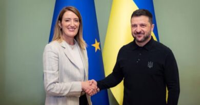 Zelensky: Presim një fond prej 3.5 miliardësh për armë amerikane për ta vazhduar luftën kundër Rusisë