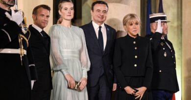 Kryeministri Kurti në Pallatin Élysée me ftesë të Presidentit Macron