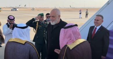 Kryeministri Edi Rama vizitë në Arabinë Saudite, pritet nga Princi Mohammed bin Abdulrahman bin Abdulaziz