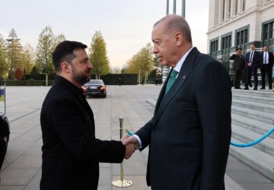 Presidenti Erdogan pret në takim presidentin ukrainas, Zelenskyy