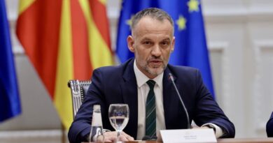 Fetai: Gëzuar Ditën e Alfabetit të Gjuhës Shqipe!