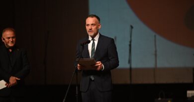 Zv.Kryeministri Arben Fetai në 117-vjetorin e Alfabetit të Gjuhës Shqipe në Manastir