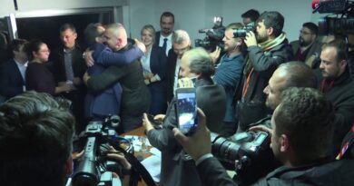 ‘Çmendet’ kryeprokurori në Stamboll, akuza për 142 vepra penale/ 2300 vite burg për rivalin e Erdogan