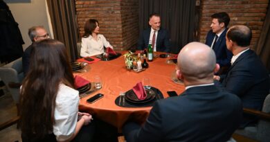 Spiropali arrin në Shkup, pritet nga Fetai, Murtezani e Hoxha