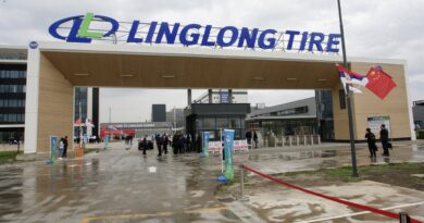 SHBA bllokon hyrjen e gomave kineze që prodhohen në Serbi