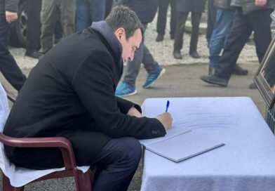 Kurti nderon mësuesin Osman Jakupi: Kujtimi për të është i paharrueshëm