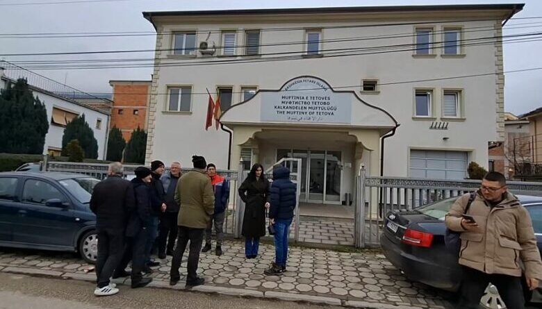 Protesta para Myftinisë së Tetovës, tregtarët kundërshtojnë mbylljen e “Tregut të Grave”
