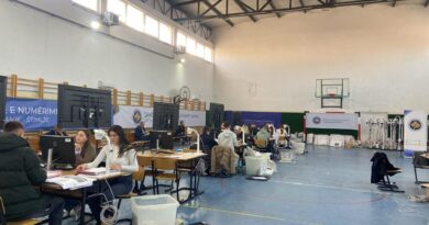 Pauzë festive: Ndërpritet numërimi i votave – rifillon nesër