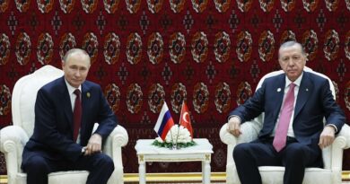 Erdogan në takim me Putinin: Turqia mund të organizojë bisedime të paqes për t’i dhënë fund luftës Rusi-Ukrainë