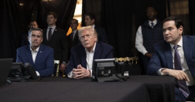 Publikohen pamjet: Trump duke ndjekur live aksionin kundër Maduros