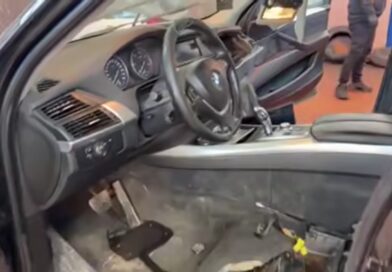 Janë gjetur dhe sekuestruar 10 kilogramë kokainë në automjet, është privuar nga liria shoferi