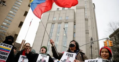 Në pritje të Maduros, turma njerëzish mblidhen jashtë gjykatës së Nju Jorkut