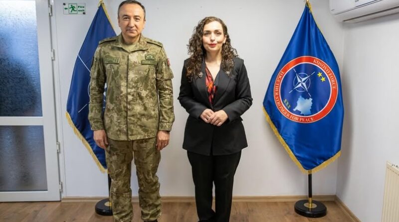 Presidentja Osmani pritet në takim nga Komandanti i KFOR-it