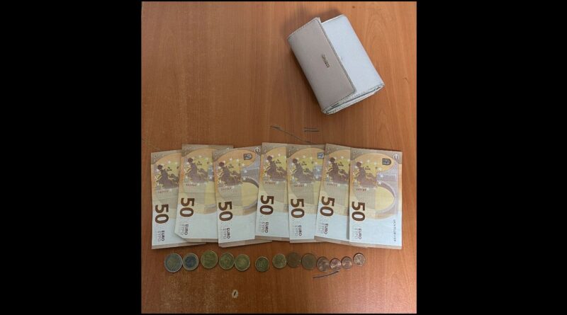 Një qytetar nga Ferizaj gjen para dhe i dorëzon në polici