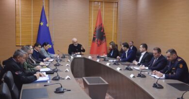 Rama mbledh Komitetin e Emergjencave Civile: Do të dëmshpërblehen banesat dhe gjëja e gjallë