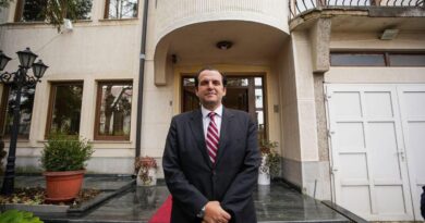 Ukë Rugova, kryetar i ri i LDK-së?!