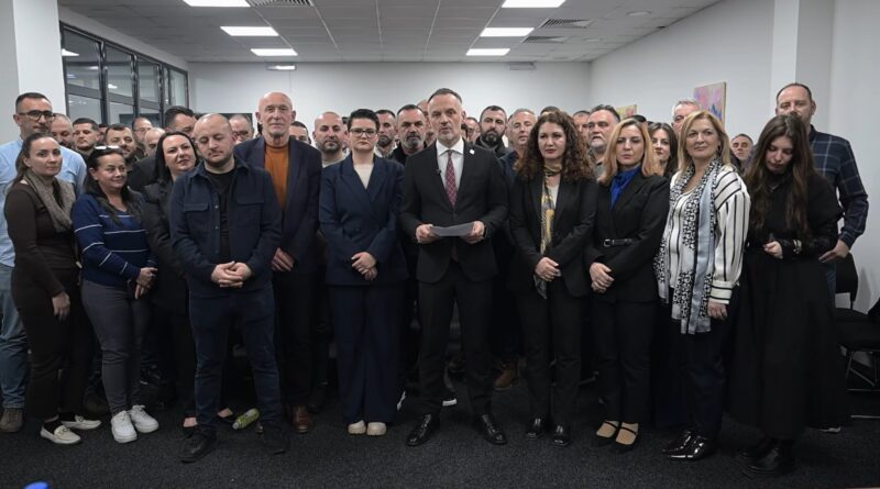 Arben Fetai merr mandatin për negociatat – “Aleanca e Re” drejt shkrirjes së VLEN-it në një parti të vetme