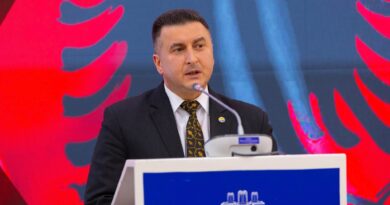 Drejtuesit e Universitetit të Tetovës morën pjesë në ceremoninë e themelimit të Kolegjit Panshqiptar të Kirurgëve