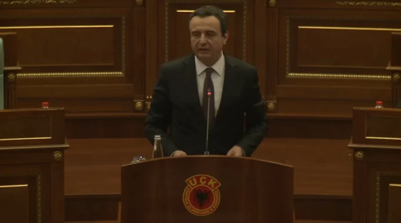 Kosova feston 18-vjetorin e Pavarësisë, Kurti në seancën solemne: Liderët e UÇK-së po akuzohen padrejtësisht