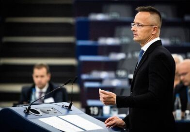 Hungaria kërcënon me bllokim të paketës së 20-të të sanksioneve të BE-së ndaj Rusisë për shkak të naftës