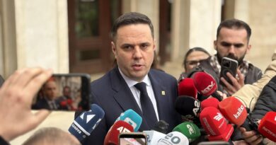 Abdixhiku pas takimit me Kurtin: Dy rrugë janë përpara për çështjen e presidentit